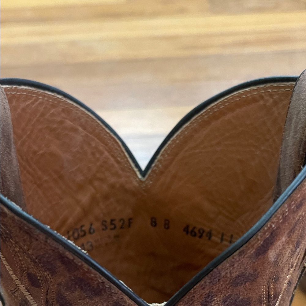 Lucchese “Dallas Cowboys” Leopard Boots with Embroidery & Rhinestone Star - Picture 6 of 13